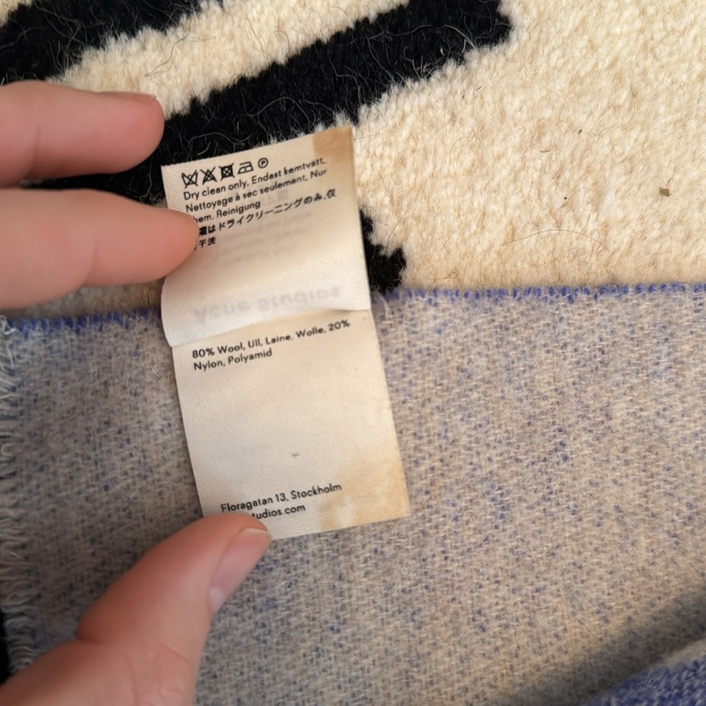 Acne Studios LOGO JACQUARD SCARF. Blue / Grey - Picture 7 of 7